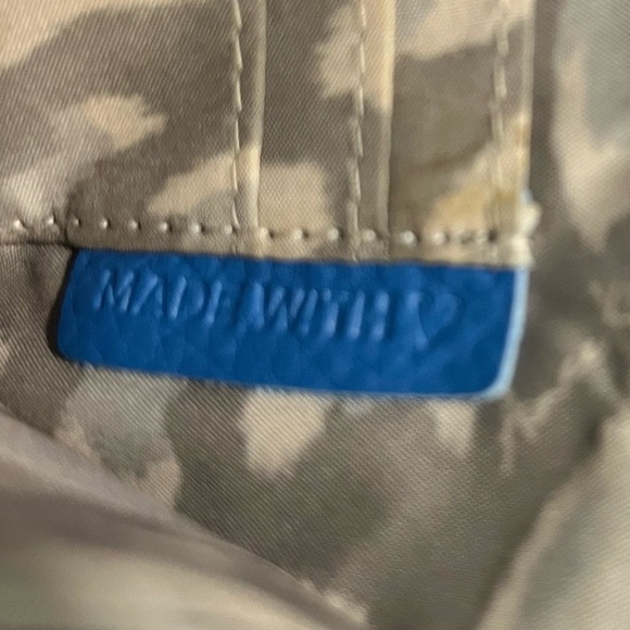 Aimee Kestenberg Leather Phone Crossbody Bag Bright Blue - Picture 12 of 15